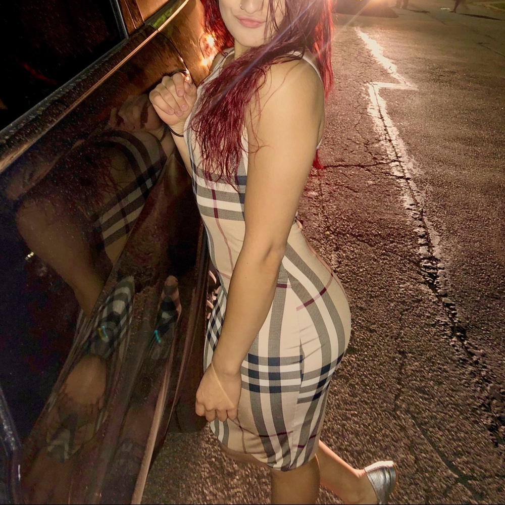 DRESS
